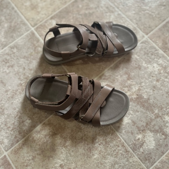 Merrell Select Grip Strappy Women’s Sandals- Size 7- Stylish Taupe/Brown - Picture 3 of 7